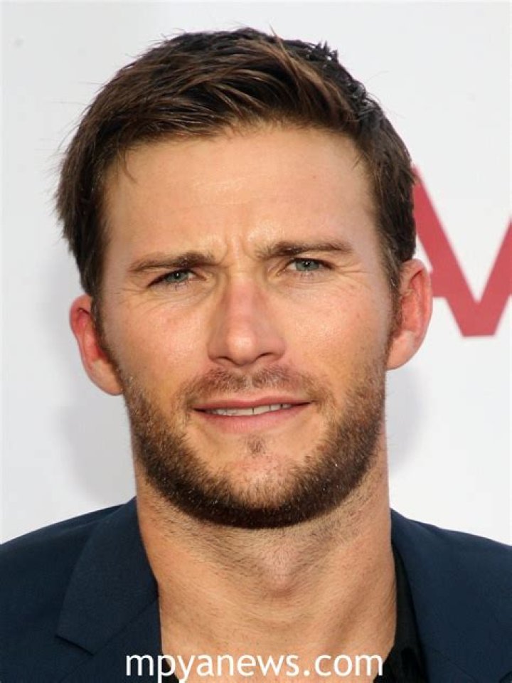 Scott Eastwood Relationship Status: Is He Single?